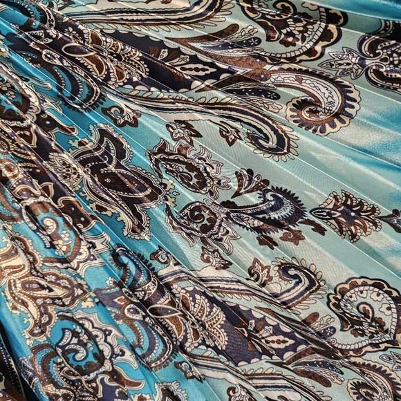 Step in Style dress - Picture 2 of 5